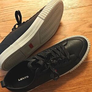 Levi's men's sneakers